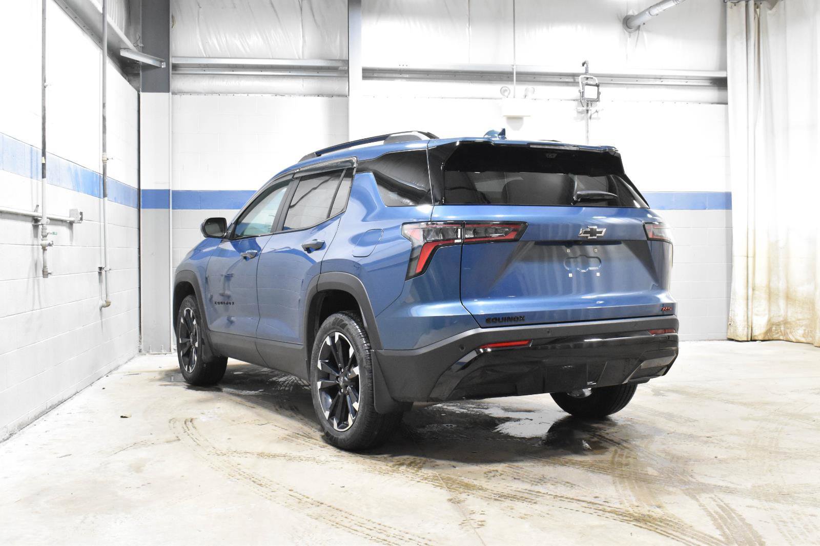 Used 2025 Chevrolet Equinox RS w/ Safety and Technology Package image 24