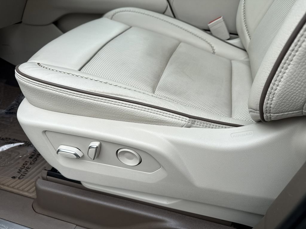 Used 2022 GMC Yukon Denali image 10