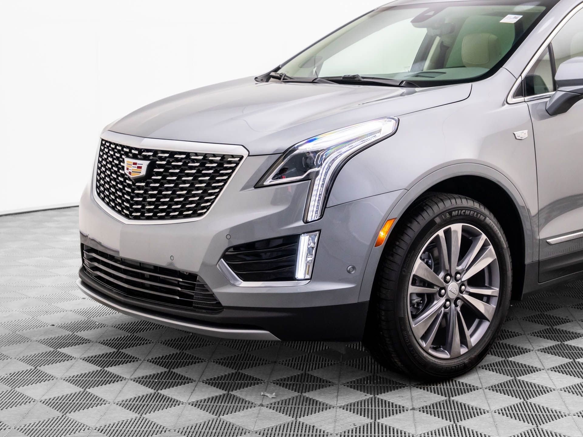 New 2026 Cadillac XT5 Premium Luxury w/ LPO, Floor Liner Package image 36