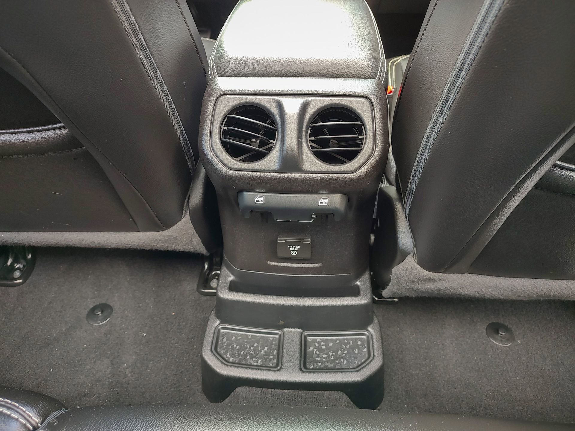 Used 2021 Jeep Wrangler Unlimited Sahara w/ Cold Weather Group image 33