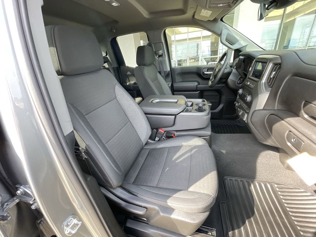 Certified 2026 Chevrolet Silverado 1500 Custom w/ Turbomax Blackout Package RWD image 27