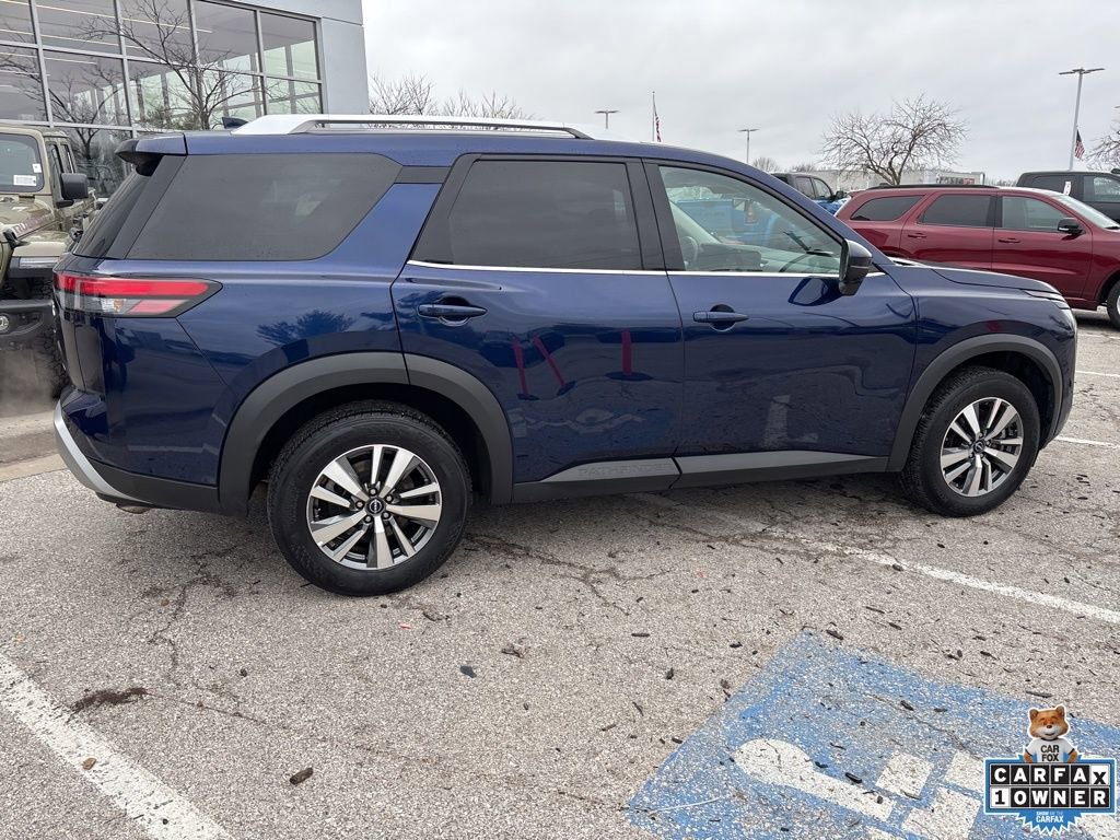 Used 2025 Nissan Pathfinder SL image 33