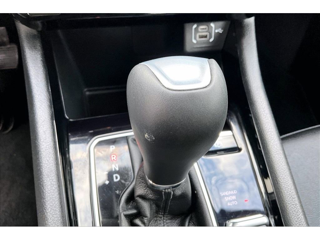 Certified 2024 Jeep Compass Limited image 30