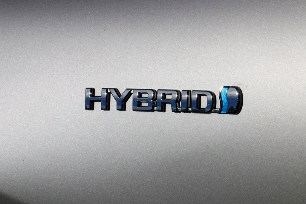 Used 2021 Toyota Venza Limited image 9