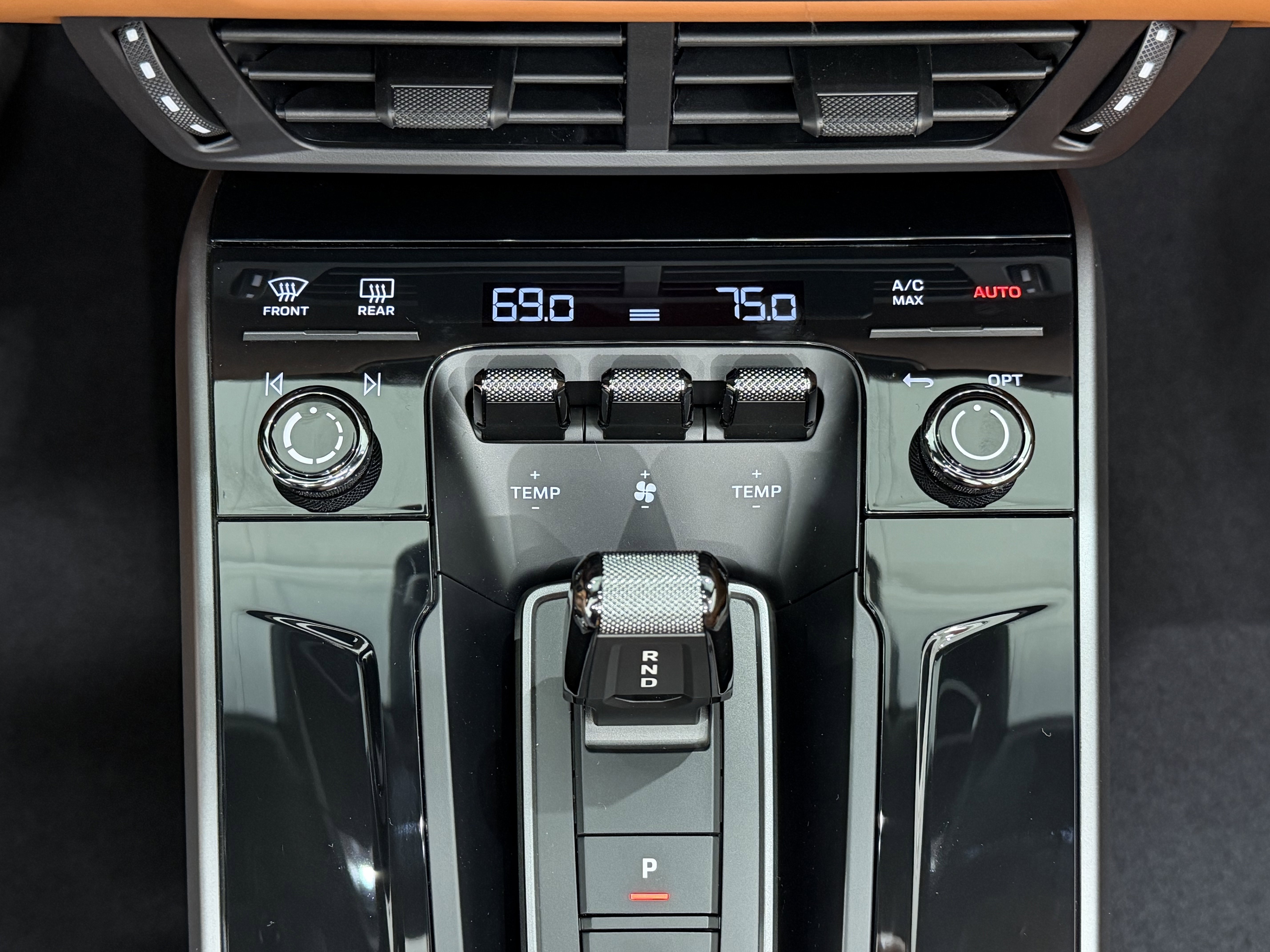 New 2026 Porsche 911 Carrera image 38