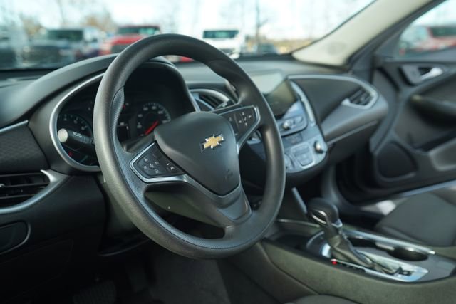 Used 2023 Chevrolet Malibu LT image 27