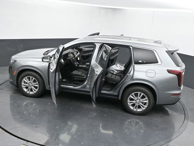 New 2025 Cadillac XT6 Luxury image 57