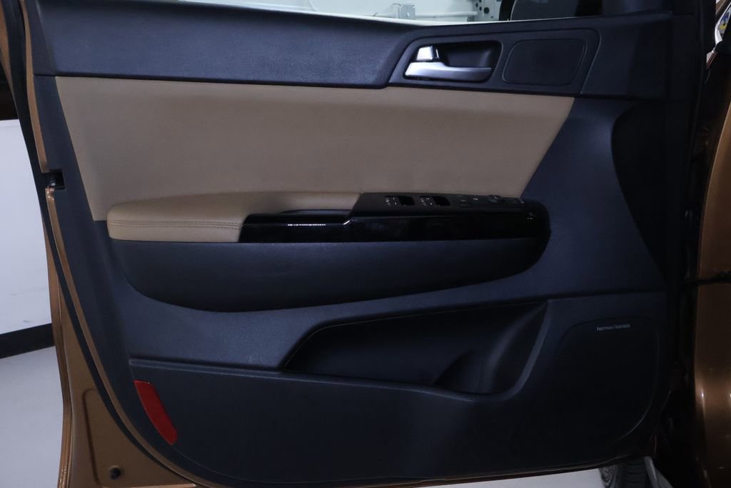 Used 2020 Kia Sportage SX image 13