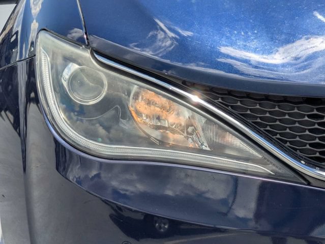 Used 2019 Chrysler Pacifica Touring-L w/ Advanced Safetytec Group FWD image 8