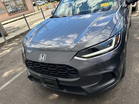 Used 2024 Honda HR-V LX image 2