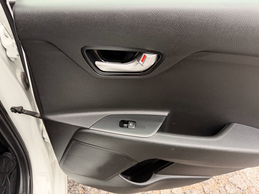 Used 2018 Kia Rio S image 29