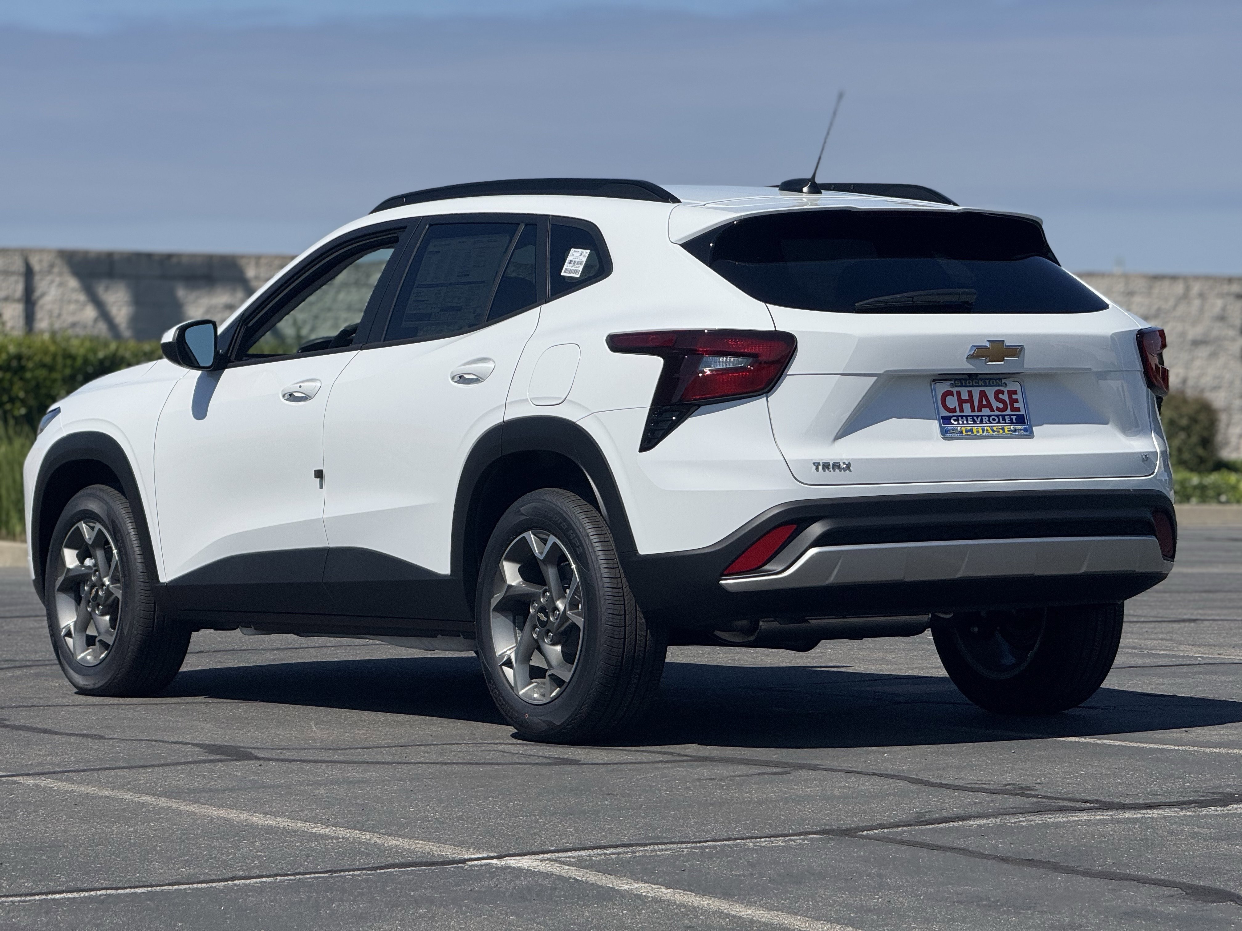 New 2026 Chevrolet Trax LT FWD image 5
