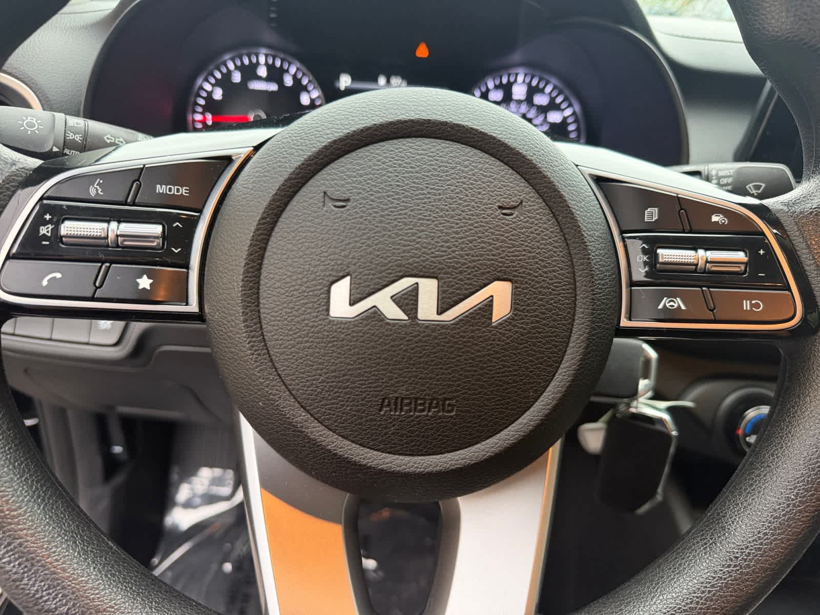 Used 2023 Kia Forte LXS FWD image 25