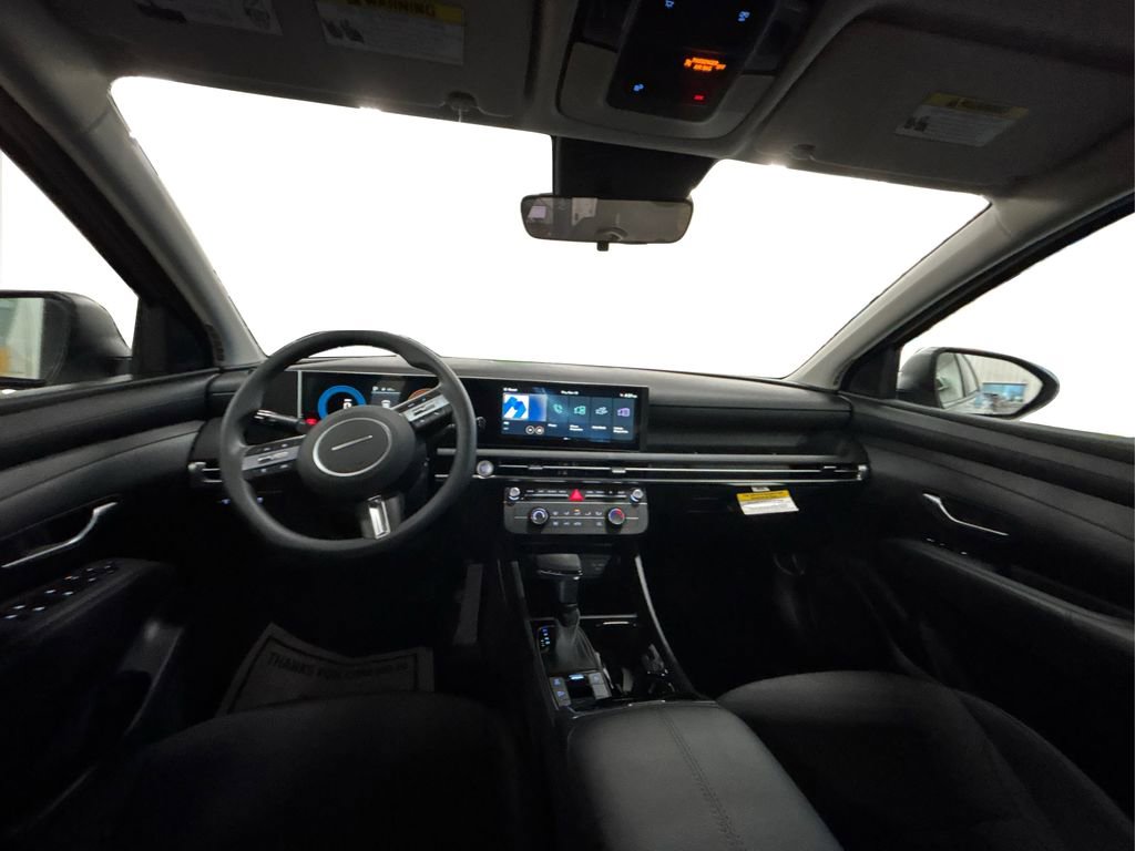 New 2026 Hyundai Tucson SE image 25