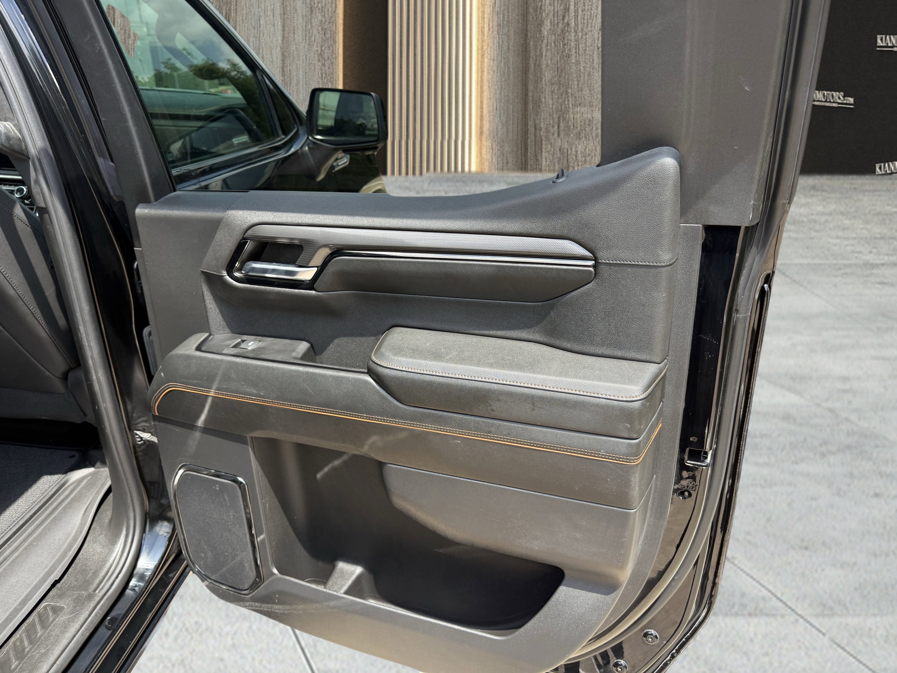 Used 2024 GMC Sierra 1500 AT4 image 40