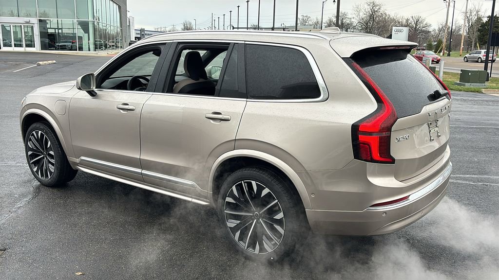 New 2026 Volvo XC90 T8 Plus image 4