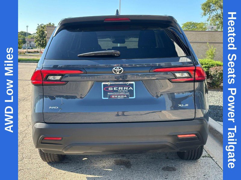 Used 2024 Toyota Grand Highlander AWD image 5