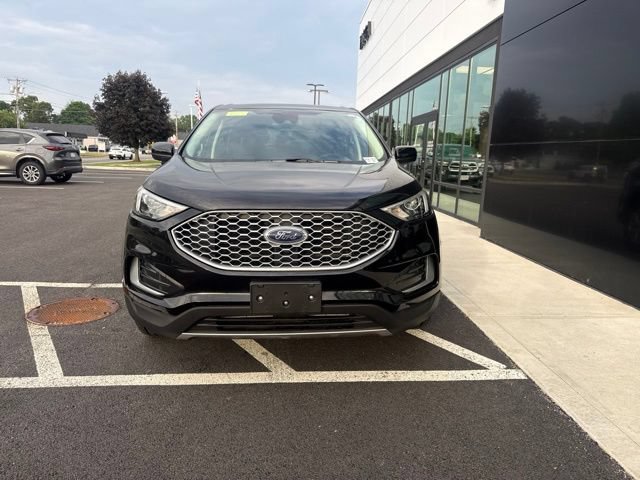 Used 2024 Ford Edge SEL AWD/4WD image 7