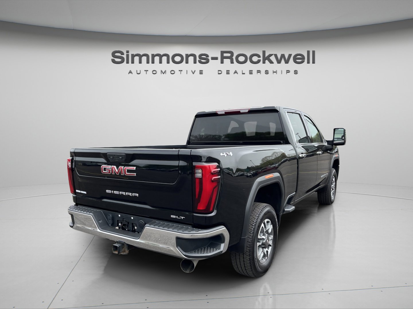 Used 2024 GMC Sierra 2500 SLT w/ SLT Convenience Package AWD/4WD image 5