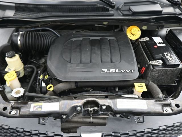 Used 2015 Dodge Grand Caravan American Value Package w/ UConnect Hands-Free Group image 43