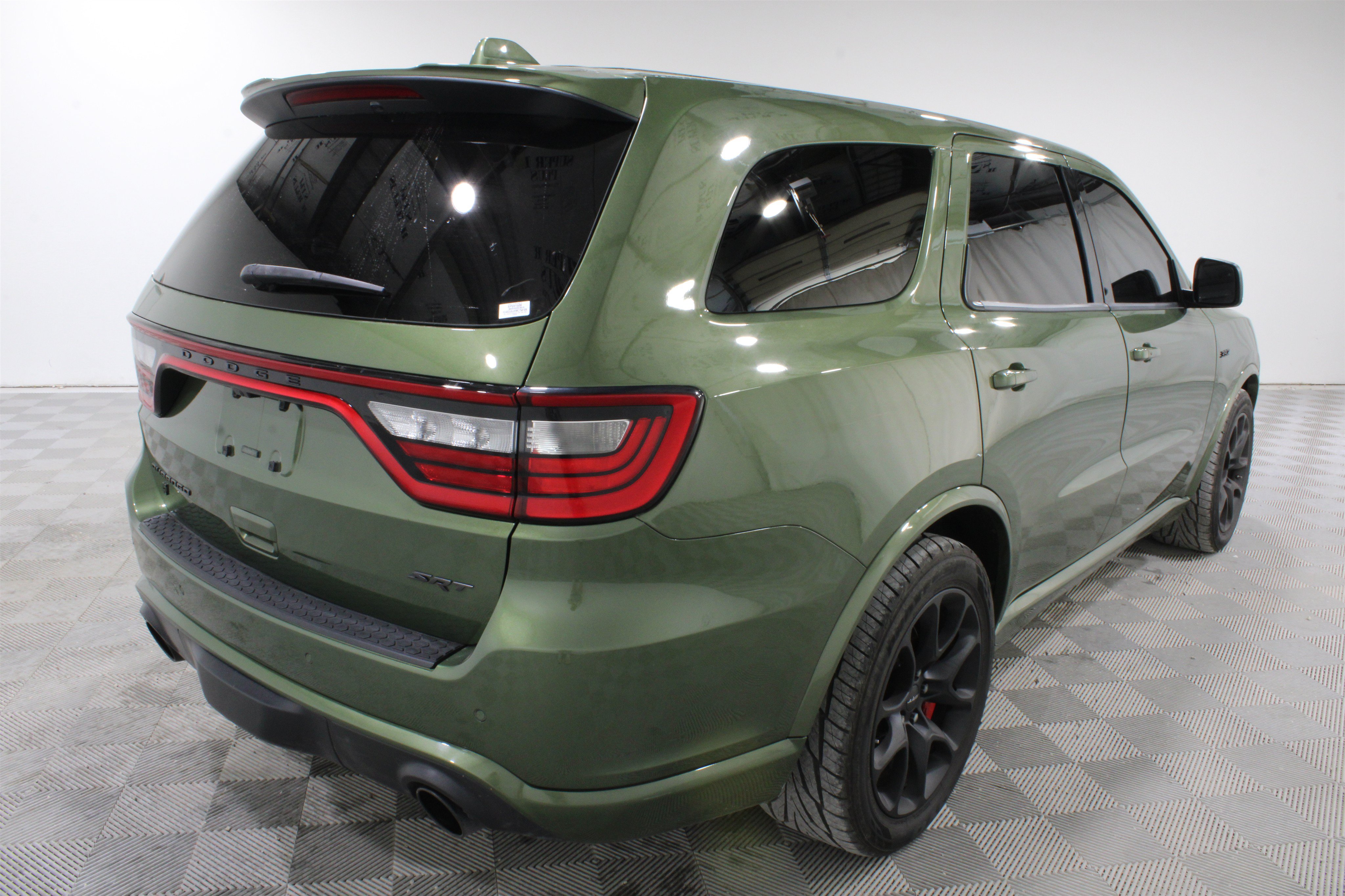 Used 2021 Dodge Durango SRT w/ Premium Interior Group AWD/4WD image 3