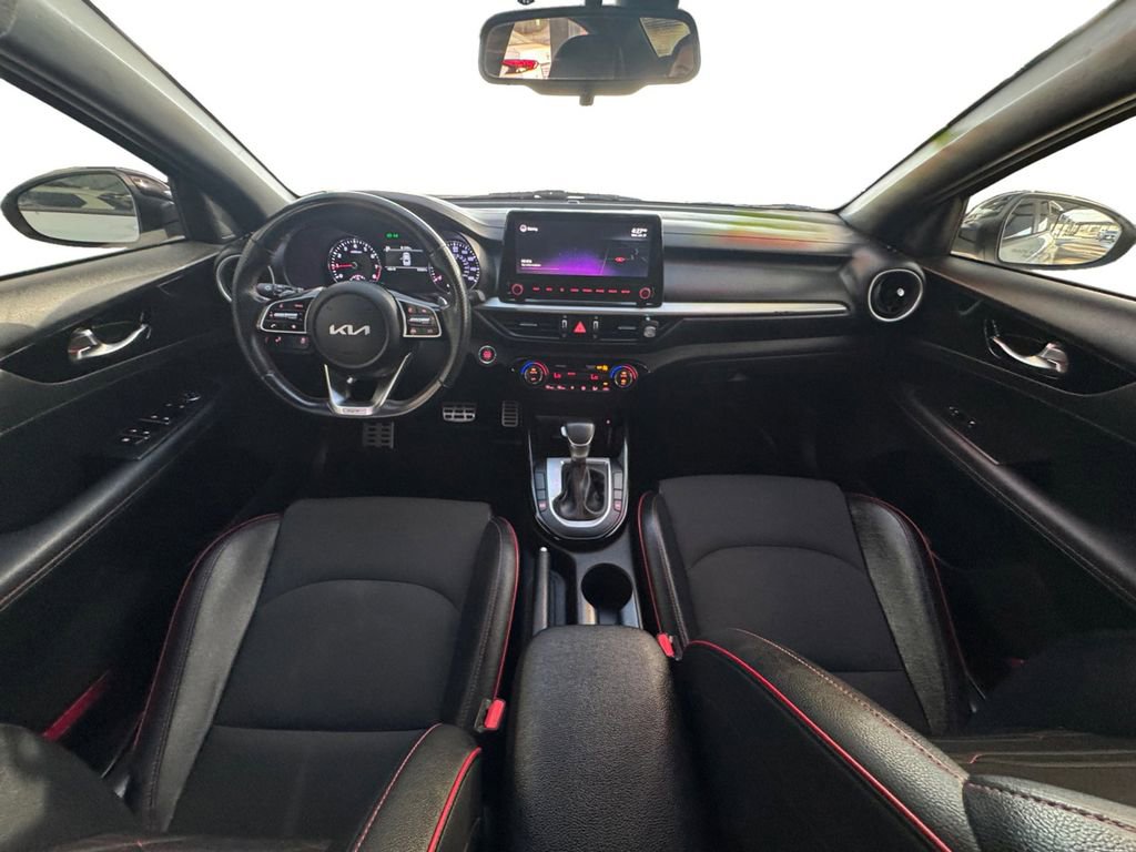 Used 2022 Kia Forte GT image 11