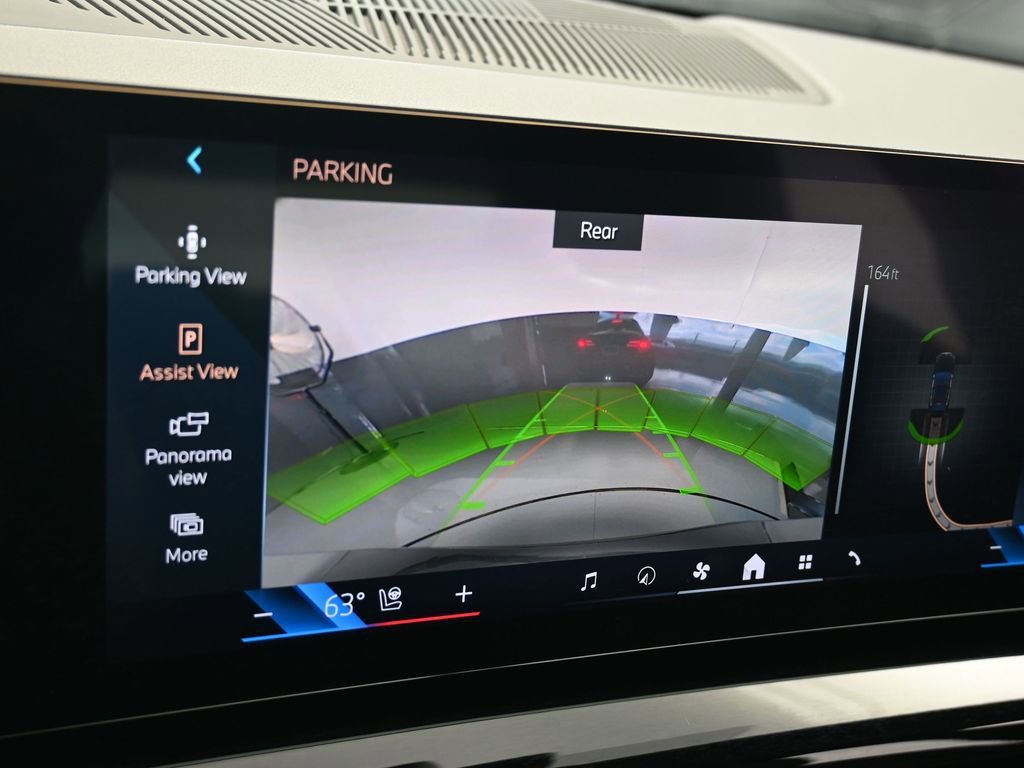 Used 2024 BMW 530i xDrive image 22