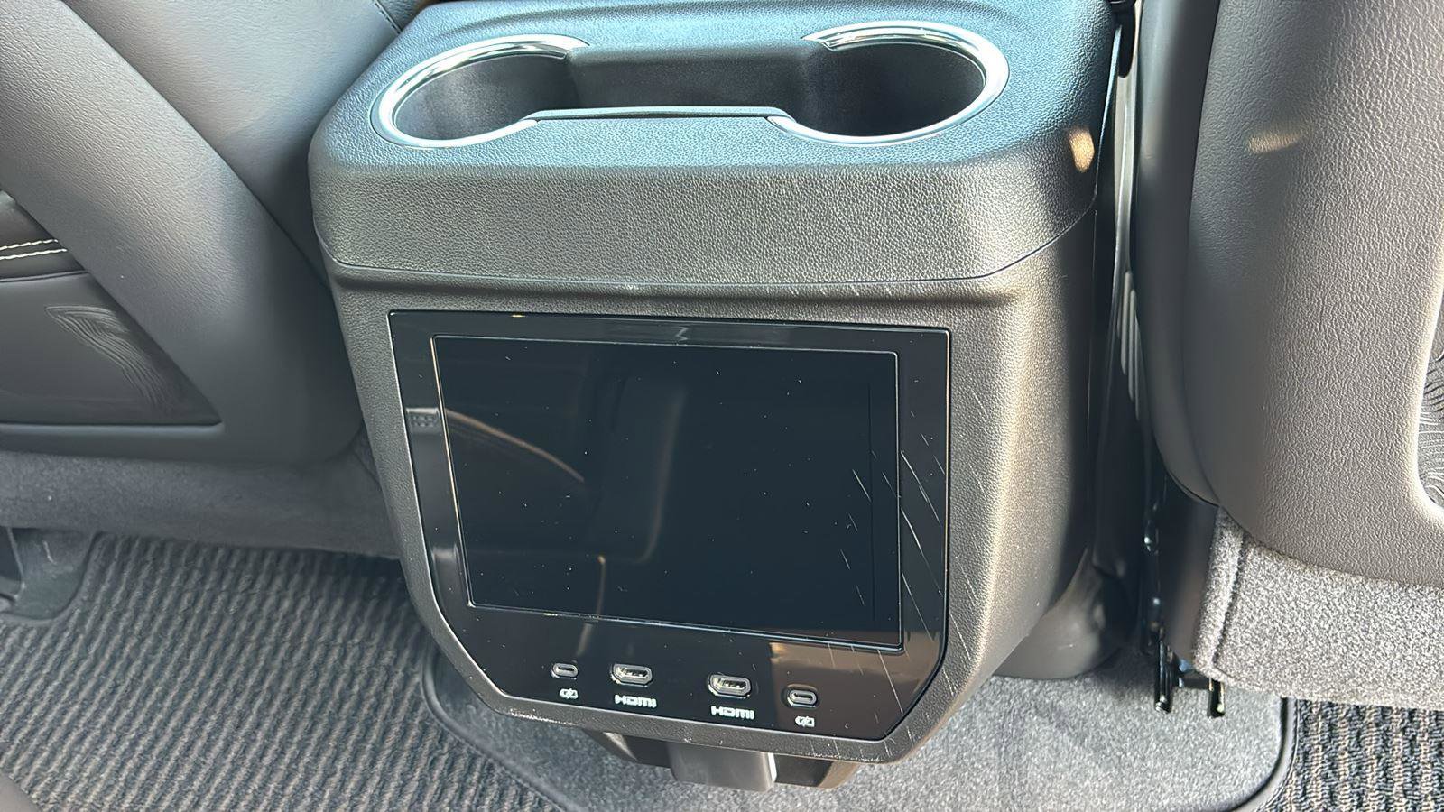 New 2026 GMC Yukon Denali Ultimate image 25