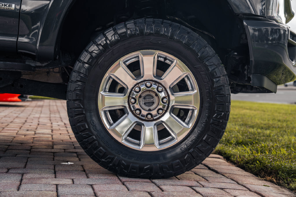 Used 2021 Ford F250 Platinum w/ Tremor Off-Road Package AWD/4WD image 14