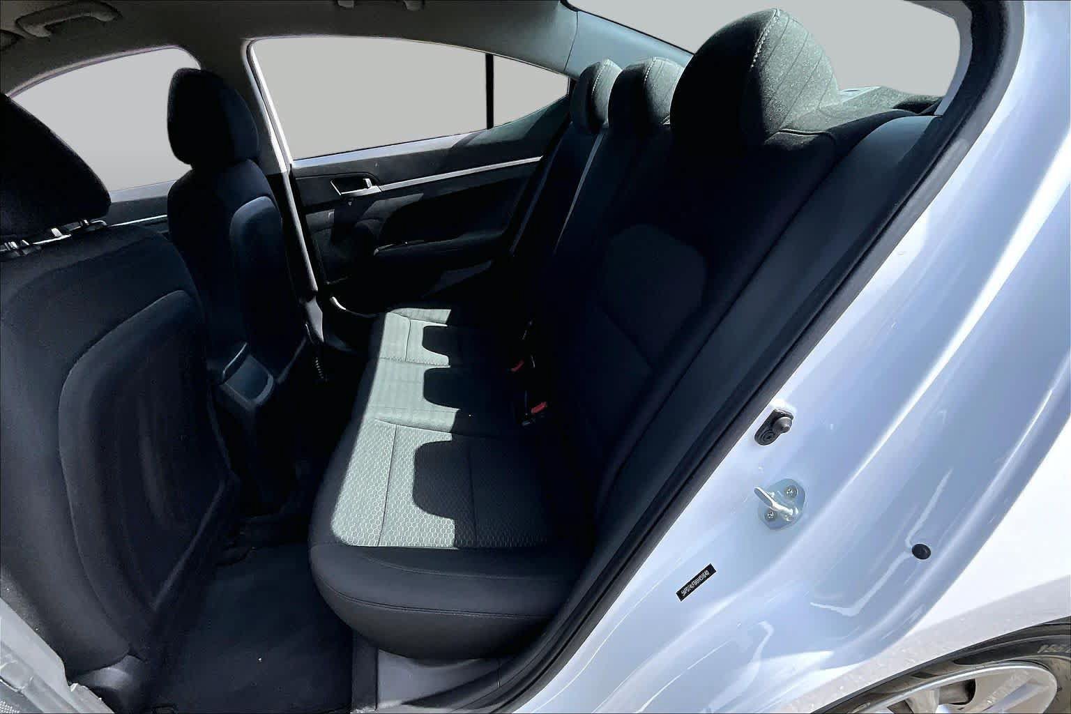 Used 2019 Hyundai Elantra SE w/ Cargo Package FWD image 20