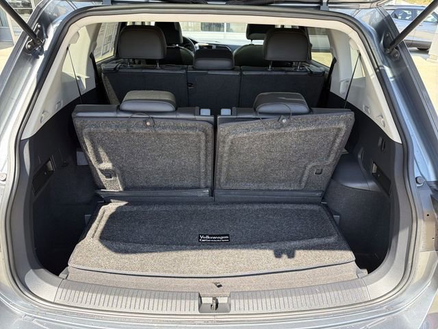 Used 2020 Volkswagen Tiguan SE w/ Panoramic Sunroof Package AWD/4WD image 26