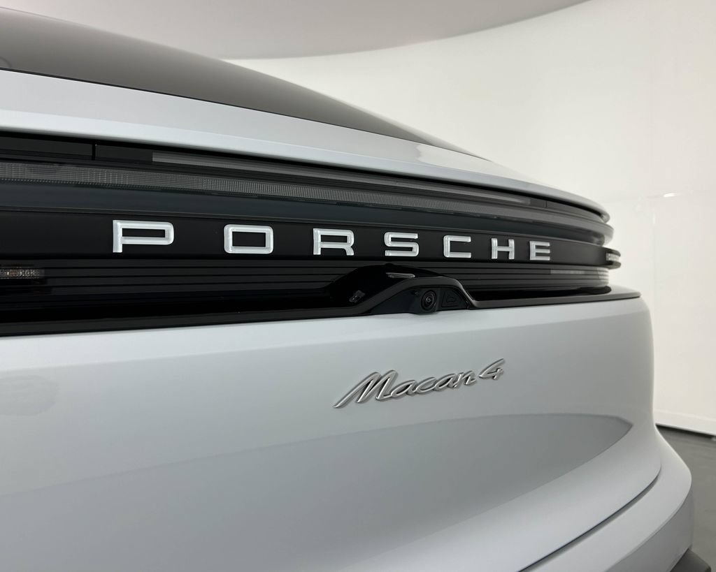 New 2026 Porsche Macan 4 Electric AWD/4WD image 29
