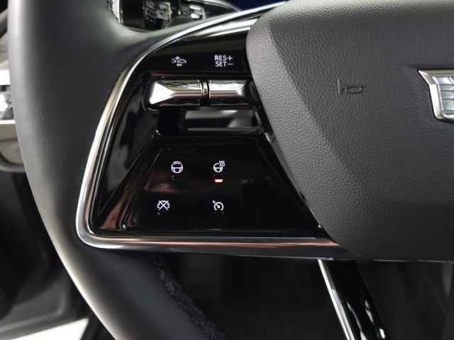 Certified 2023 Cadillac Lyriq 2WD image 26