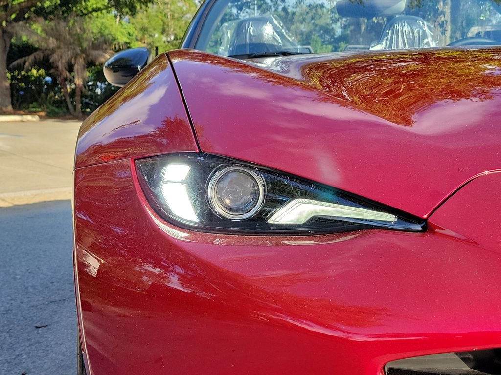 New 2026 MAZDA MX-5 Miata Club w/ Interior Package RWD image 9