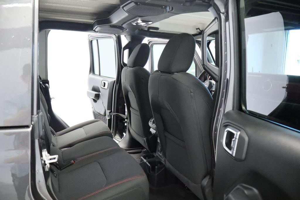 Used 2023 Jeep Gladiator Rubicon w/ Cold Weather Group AWD/4WD image 24