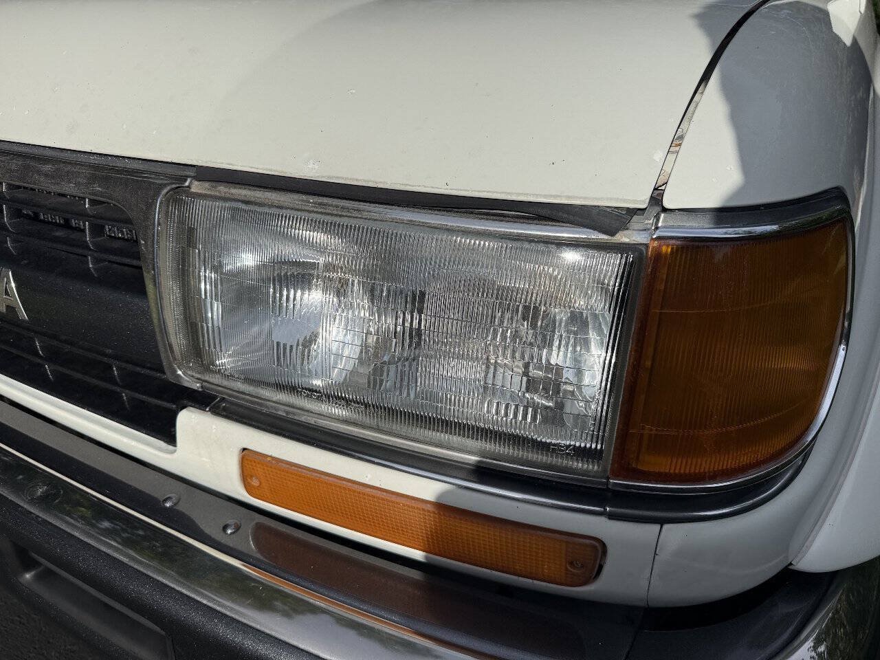 Used 1993 Toyota Land Cruiser AWD/4WD image 16