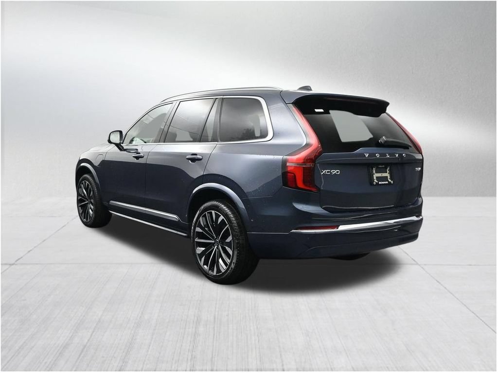 New 2026 Volvo XC90 T8 Plus AWD/4WD image 3
