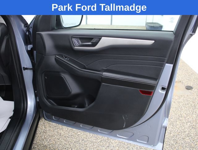 Used 2022 Ford Escape SE w/ SE Sport Appearance Package AWD/4WD image 22