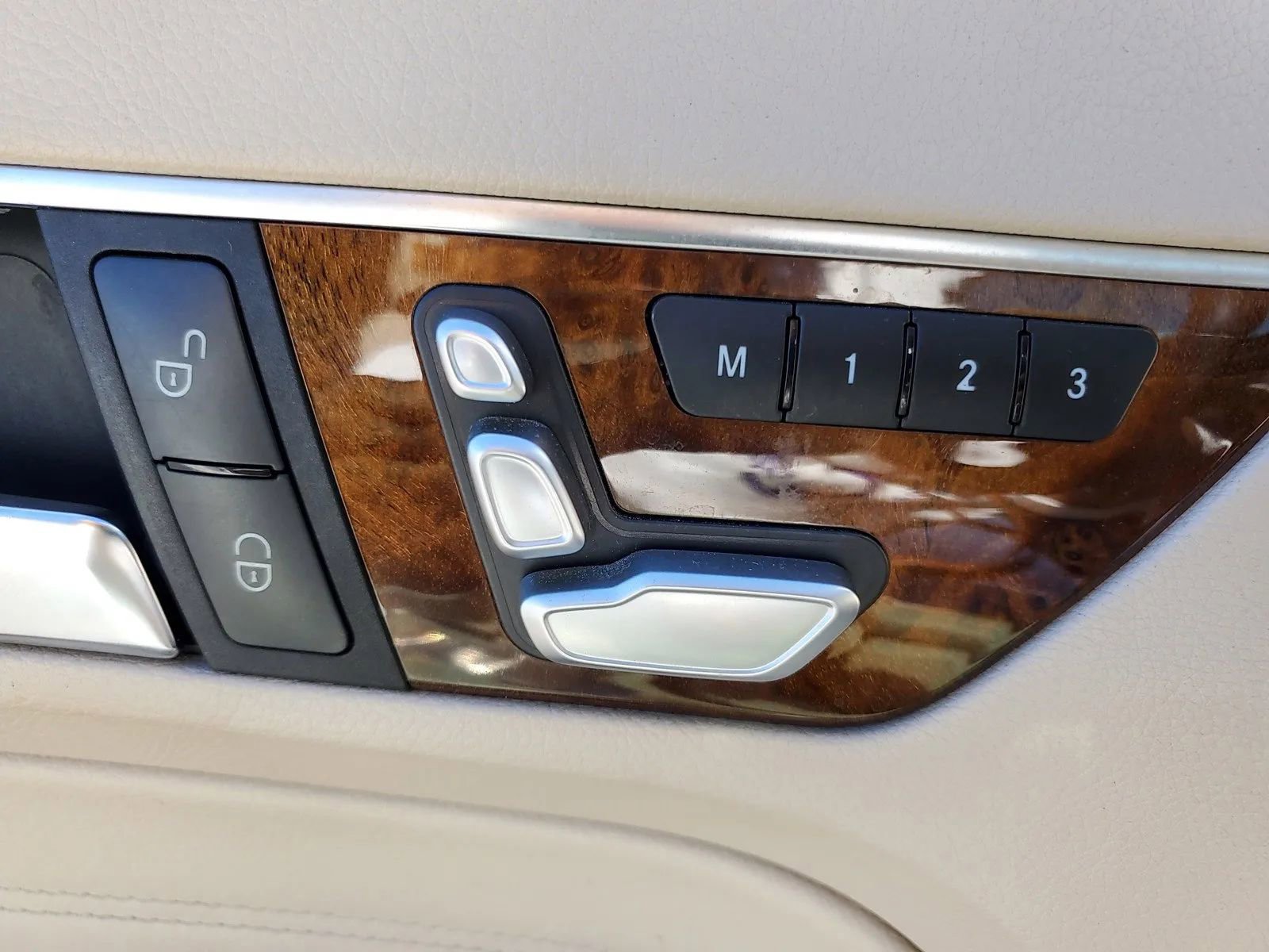 Used 2017 Mercedes-Benz E 400 Cabriolet image 18