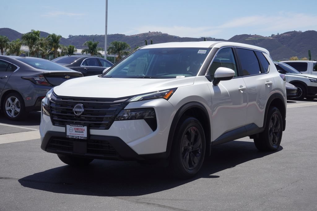New 2026 Nissan Rogue SV FWD image 8