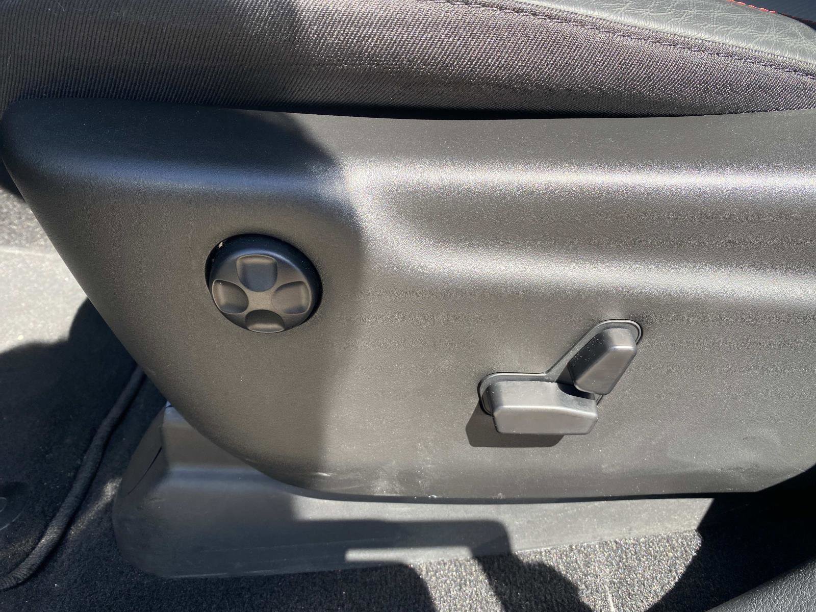 Certified 2024 Dodge Durango GT image 24