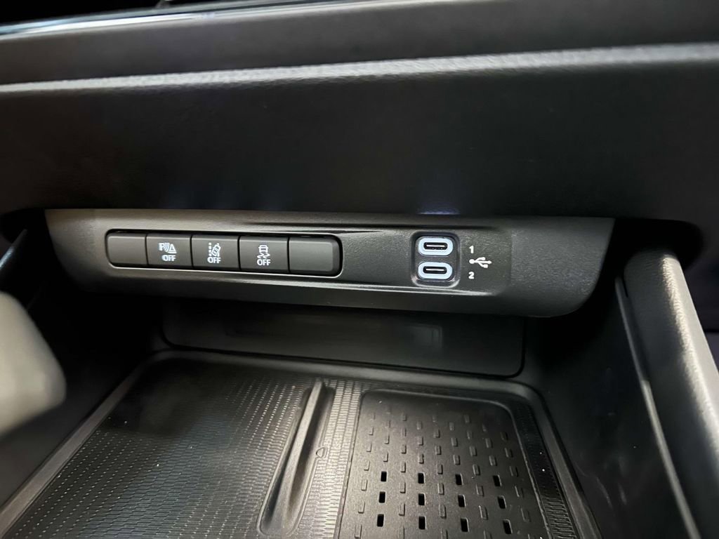 New 2024 Dodge Charger R/T w/ Plus Group image 28