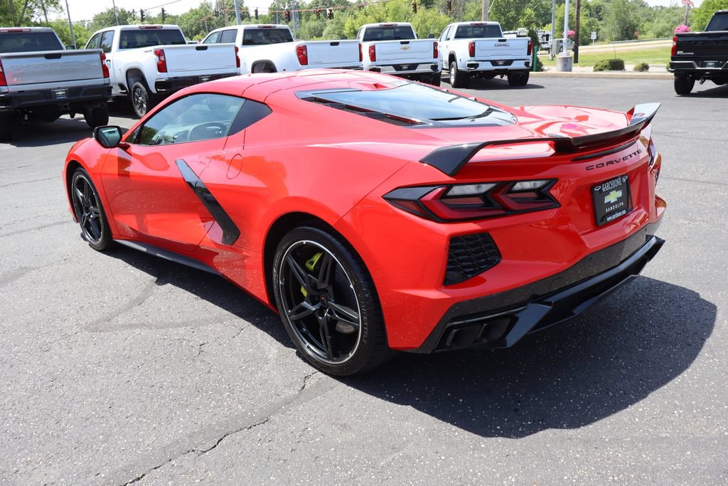 Used 2024 Chevrolet Corvette Stingray Preferred Cpe w/ Z51 Performance Package RWD image 3