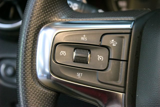 Used 2025 Chevrolet Blazer LT AWD/4WD image 20