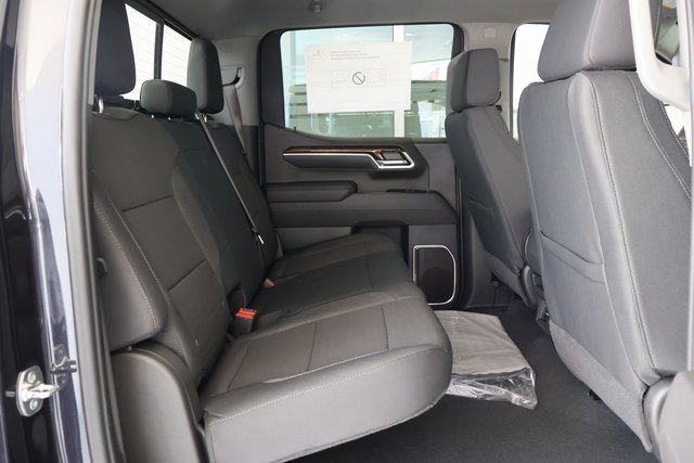 New 2026 GMC Sierra 1500 SLE w/ Preferred Package image 18