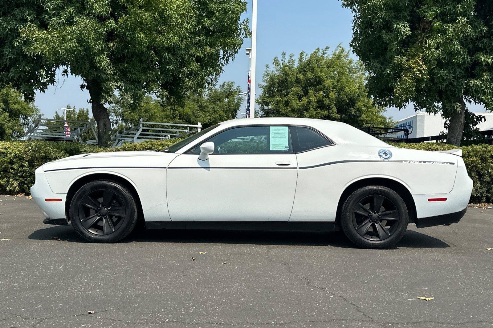Used 2018 Dodge Challenger SXT RWD image 7