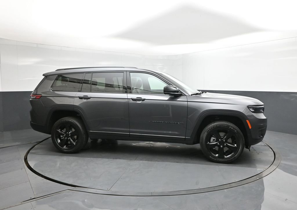 New 2025 Jeep Grand Cherokee L Altitude image 26