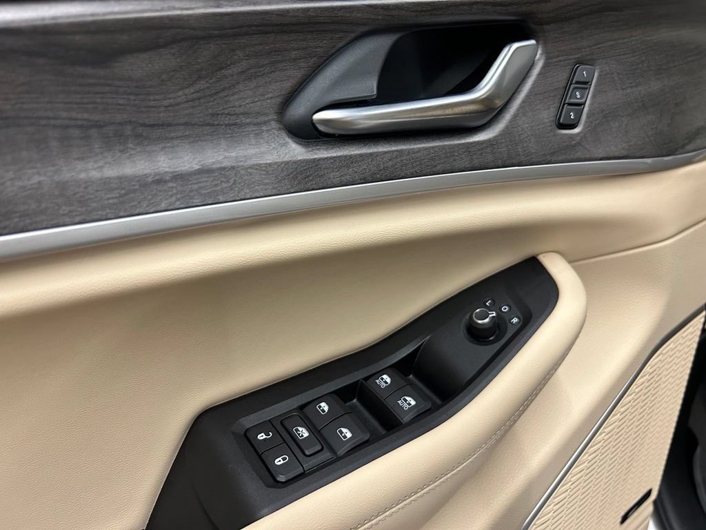 Used 2022 Jeep Grand Cherokee Limited AWD/4WD image 26