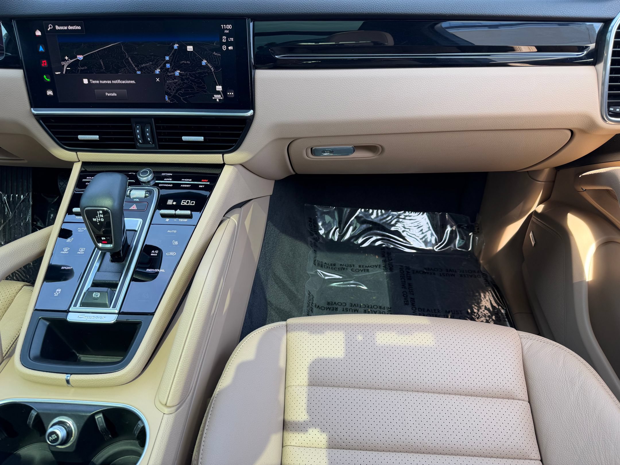 Certified 2023 Porsche Cayenne AWD/4WD image 32