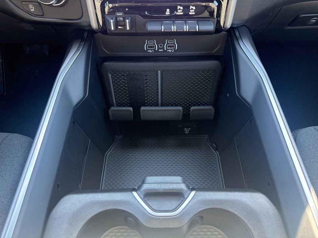 New 2026 RAM 1500 Big Horn AWD/4WD image 18